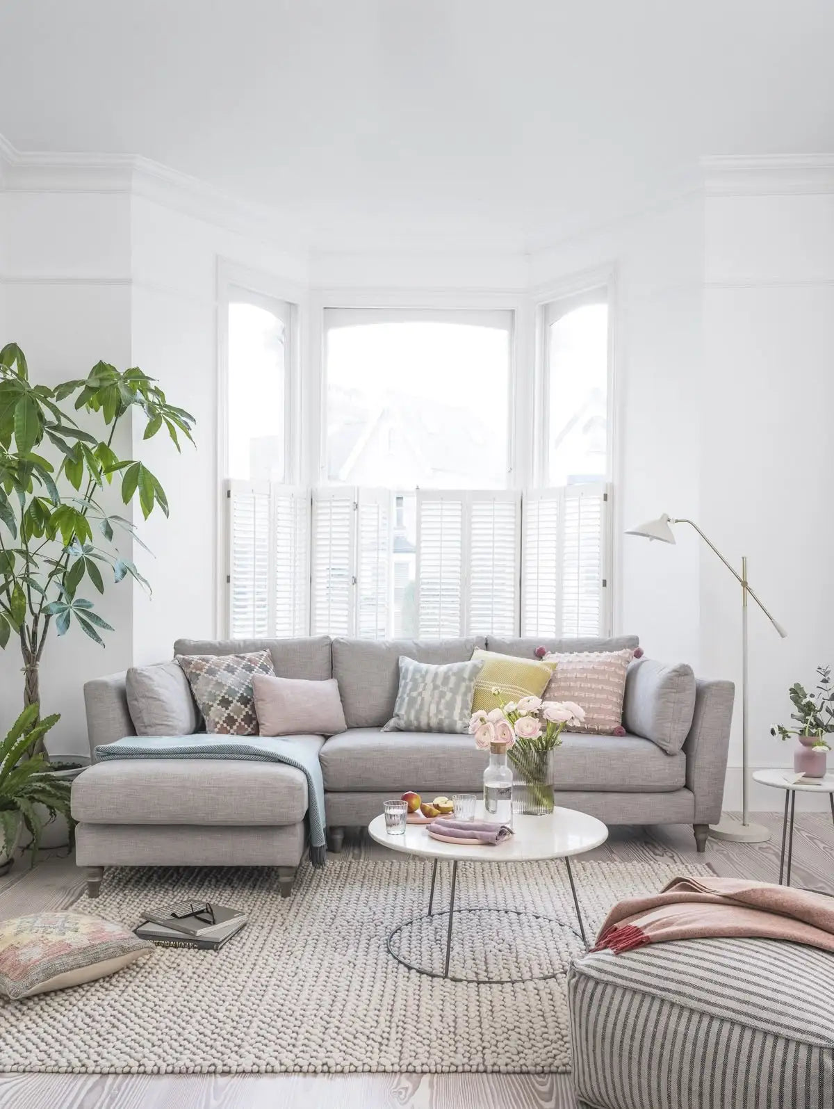Minimalist Leather Sectional Sofa